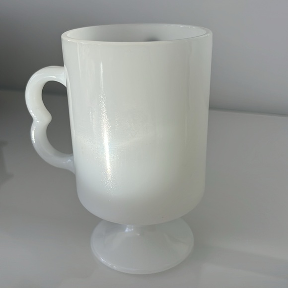 Vintage Mickey & Minnie Pedestal Milk Glass Coffee Mugs Set Pair - Picture 3 of 13